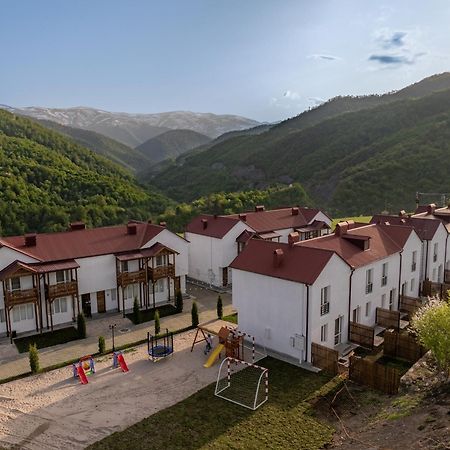 Motives Inn ديليجان المظهر الخارجي الصورة