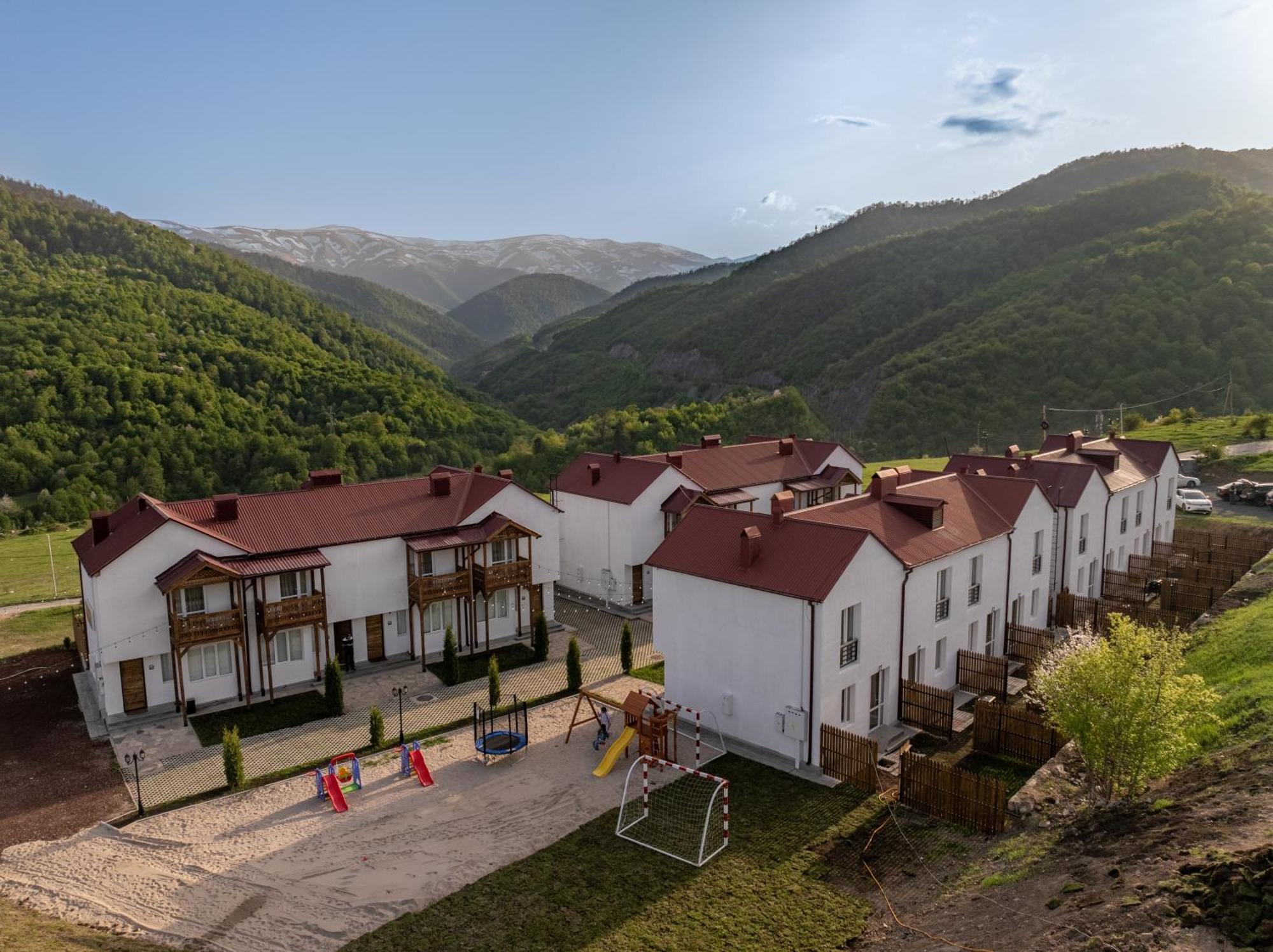 Motives Inn ديليجان المظهر الخارجي الصورة