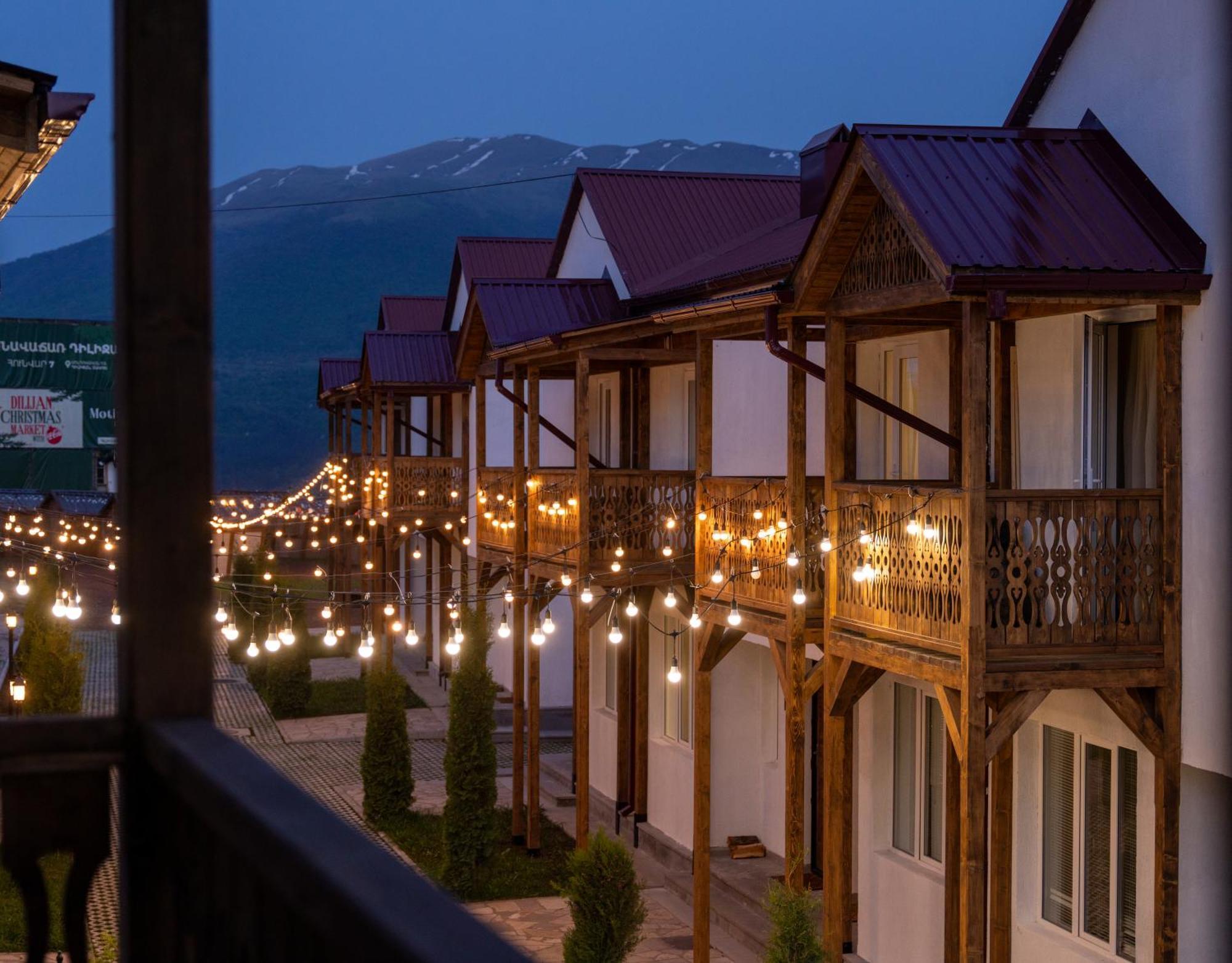 Motives Inn ديليجان المظهر الخارجي الصورة